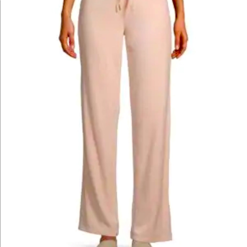 Calvin Klein
Velour Wide-Leg Pants